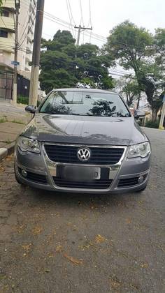 VOLKSWAGEN PASSAT 2.0 FSI COMFORTLINE 16V GASOLINA 4P TIPTRONIC VOLKSWAGEN PASSAT 2.0 FSI COMFORTLINE 16V GASOLINA 4P TIPTRONIC